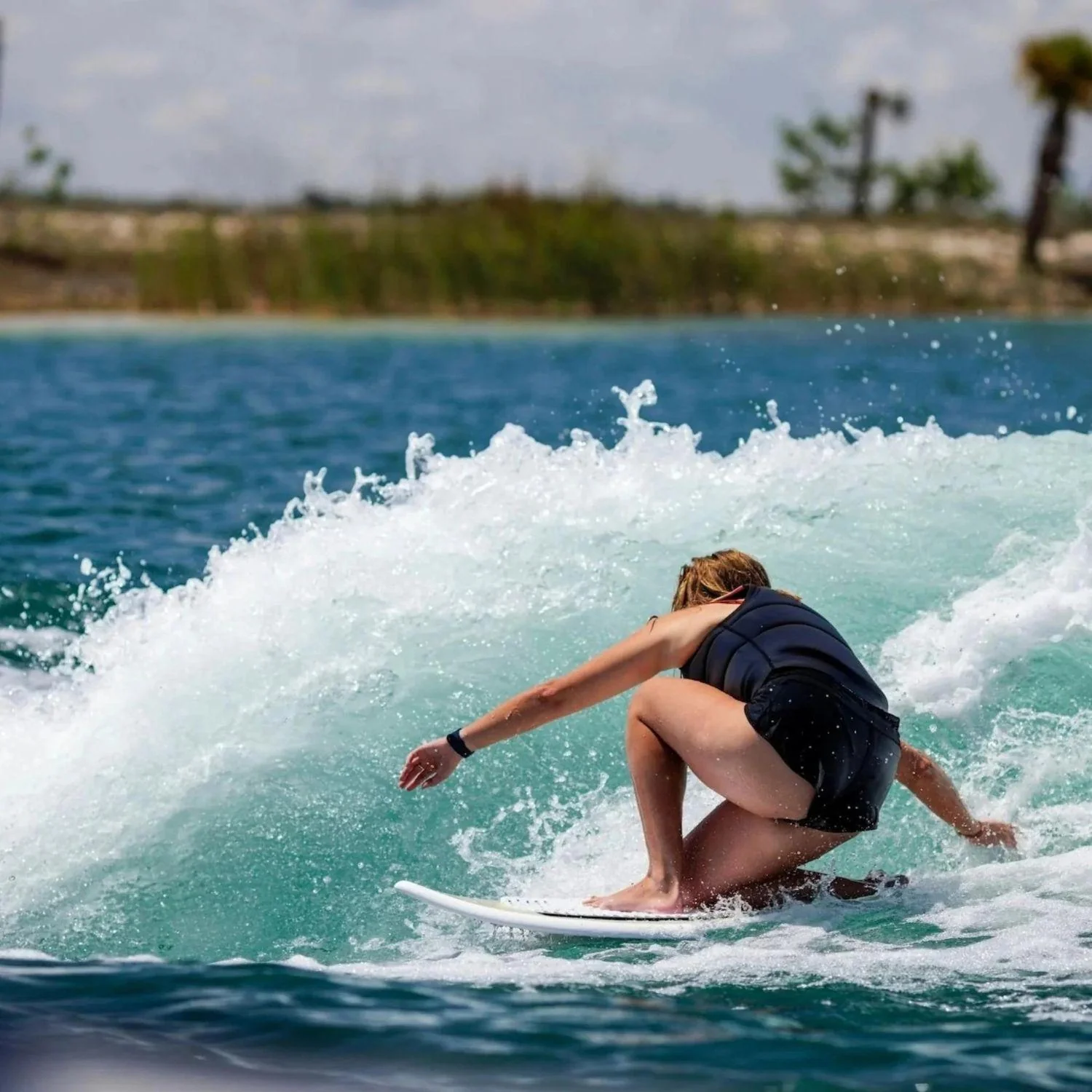 Ronix Women's Fish Koal Classic Wakesurf Board 2026 - Image 4